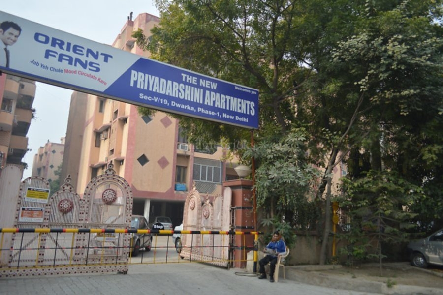 3 Bhk flat for sale in Priyadarshini Apartment 