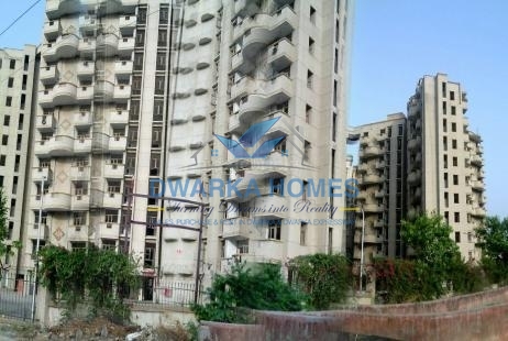 4 Bedroom 4 Bathroom Flat is available for sale in dwarka sector 11 new delhi