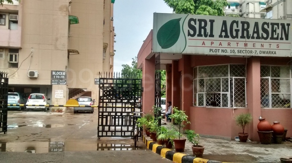 2 bhk flat for sale in Shri Agrasen Apartment Sector 6 Dwarka Delhi