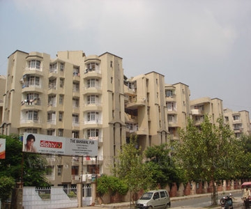 4 bhk flat for sale in Shiv Lok Apartment