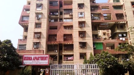 4 bhk flat for sale in Rudra Apartment