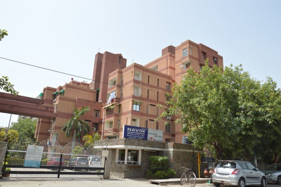 4 bhk flat for sale in Naveen Apartment1